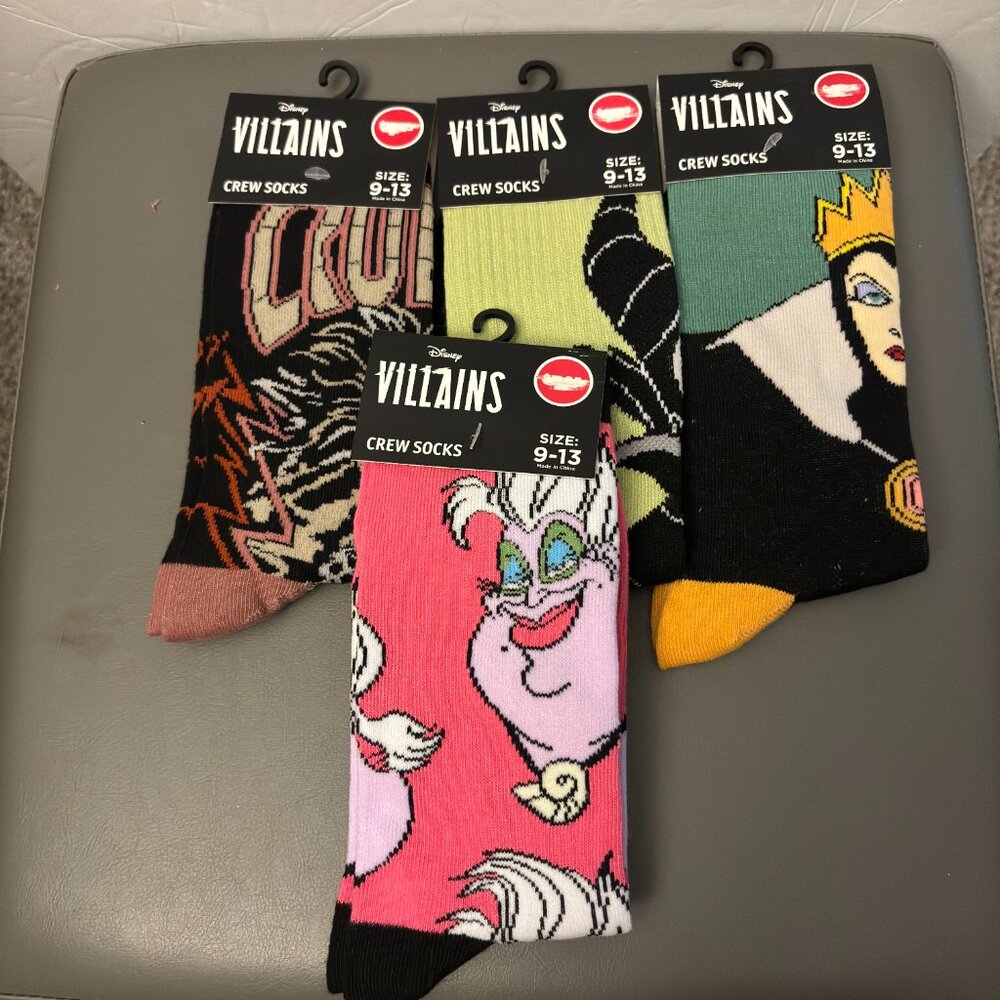 4 Pair Disney Villains Women's Size 9-13 Heavyweight Crew Socks